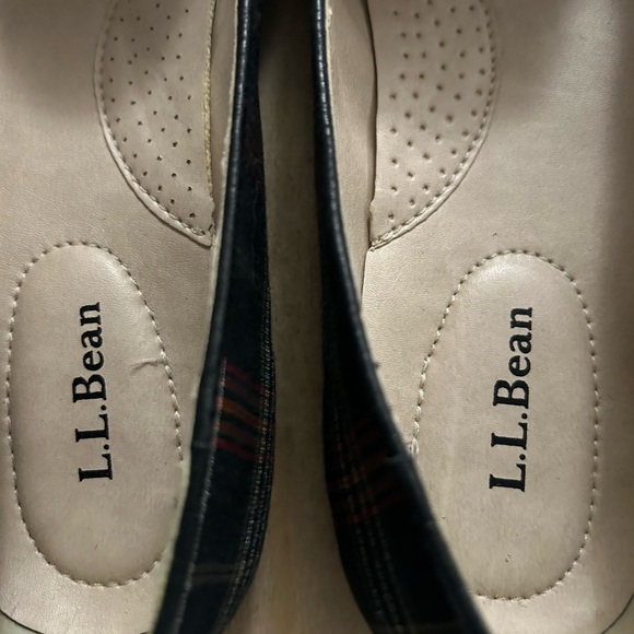 LL Bean Women's Signature Classic Red/Black Plaid Canvas Slip-On Loafers Sz 8.5M - Picture 6 of 8